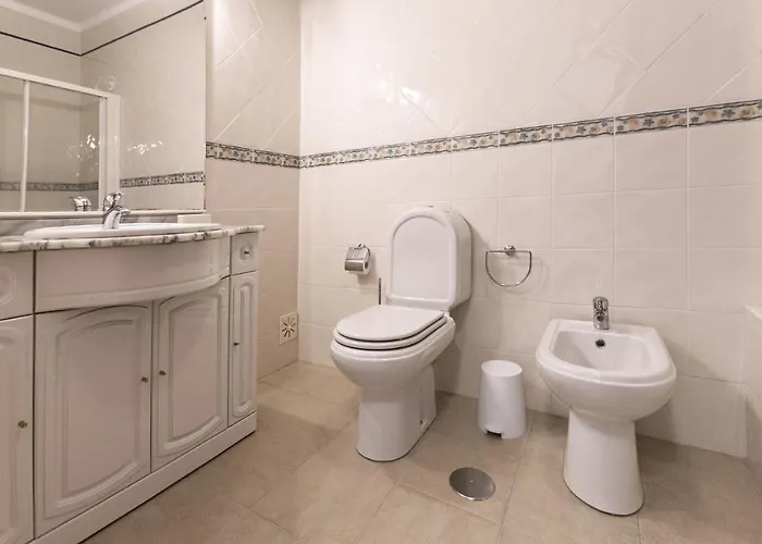 Ocean Breeze Villa *